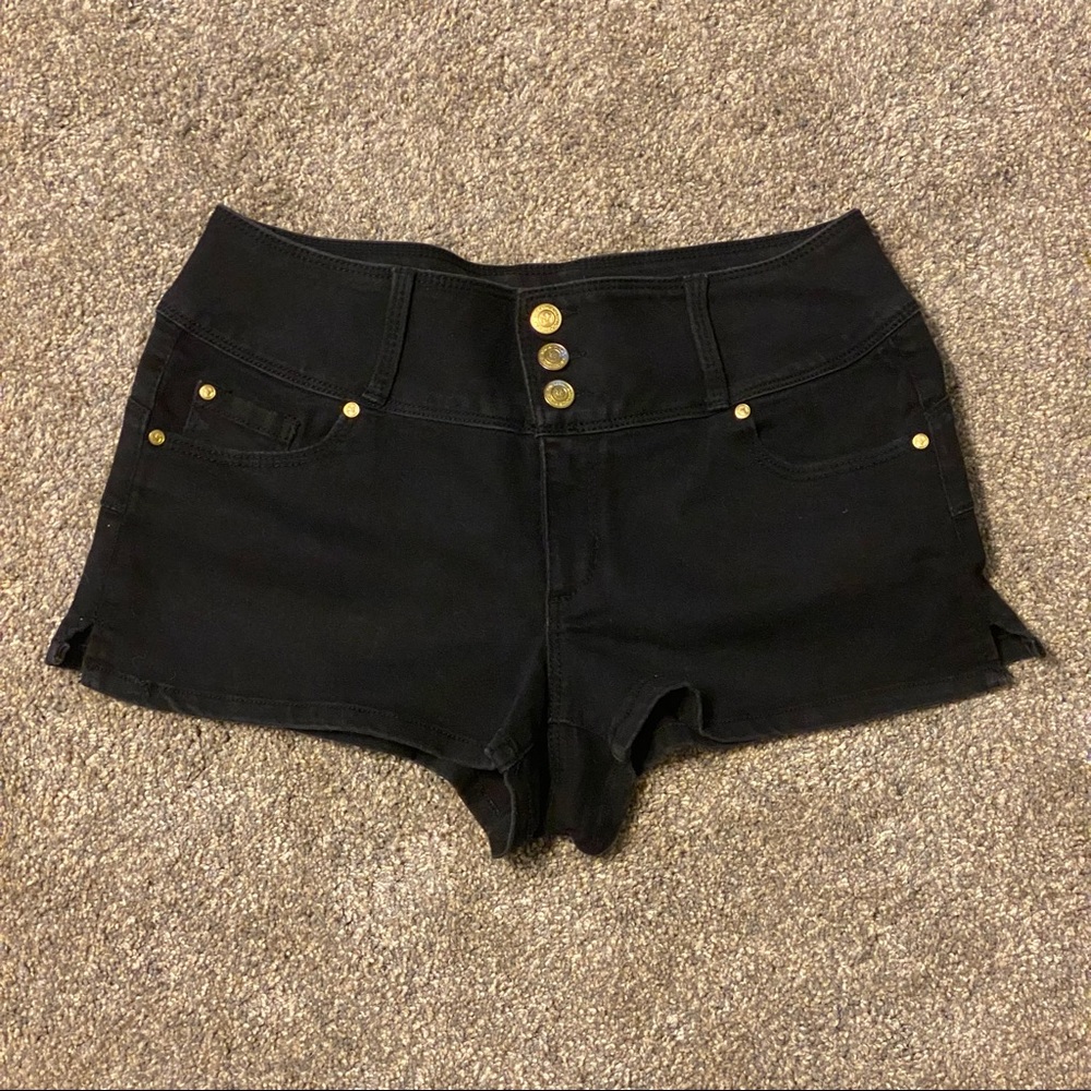 Nicki Minaj Mid Rise Shorts 11/12
